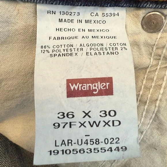 Wrangler Men's Blue Jeans, 36 x 30 - Picture 3 of 3